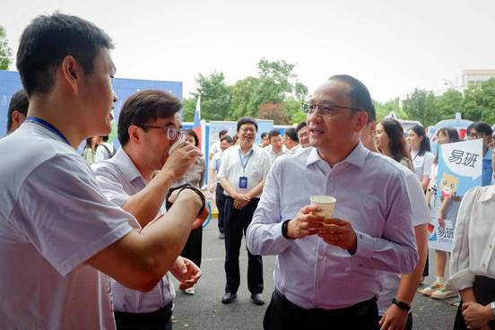 说明:4ceb38faf7fa6a2790e3a31fd57e483c